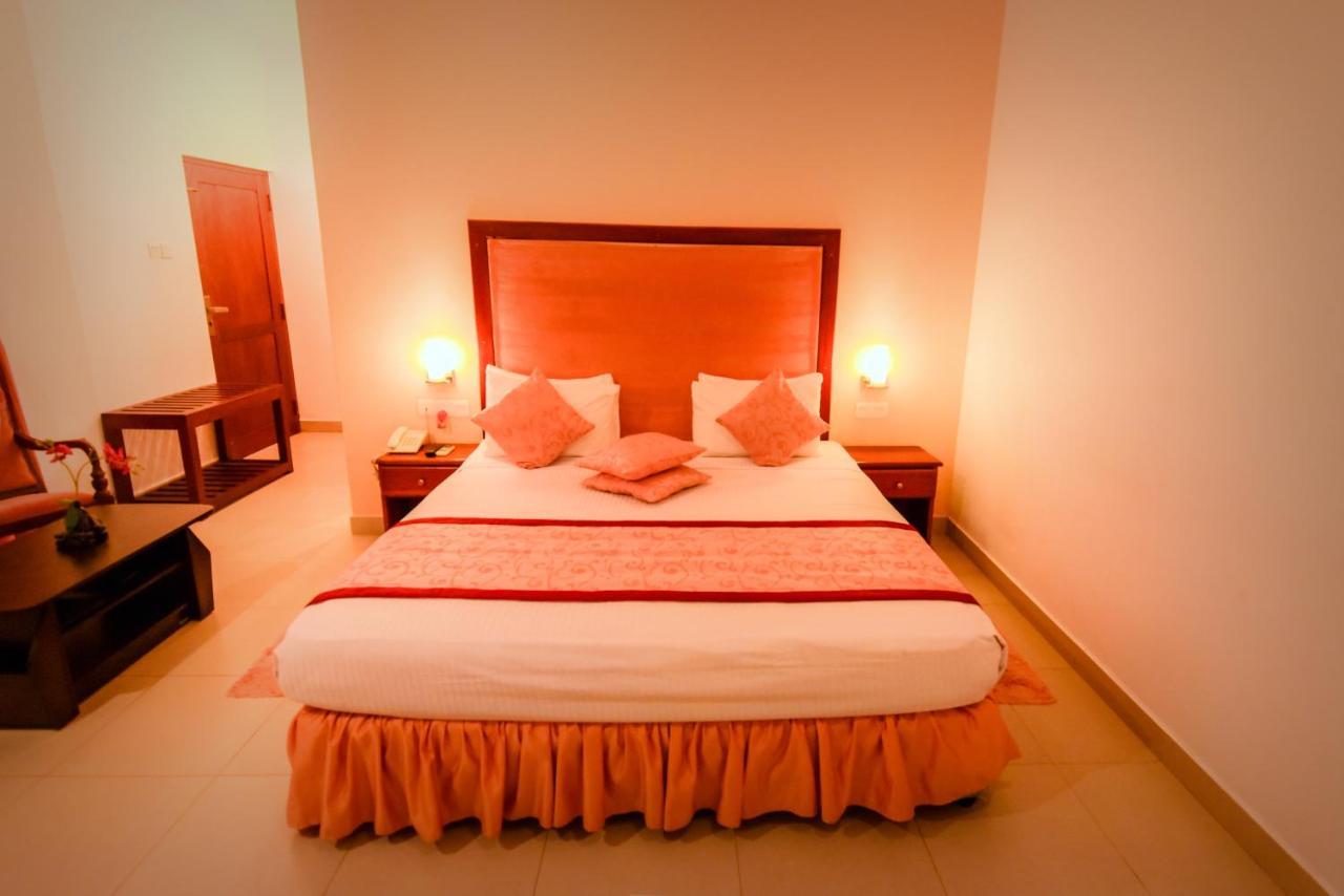 Seethawaka Regency Avissawella Exterior foto