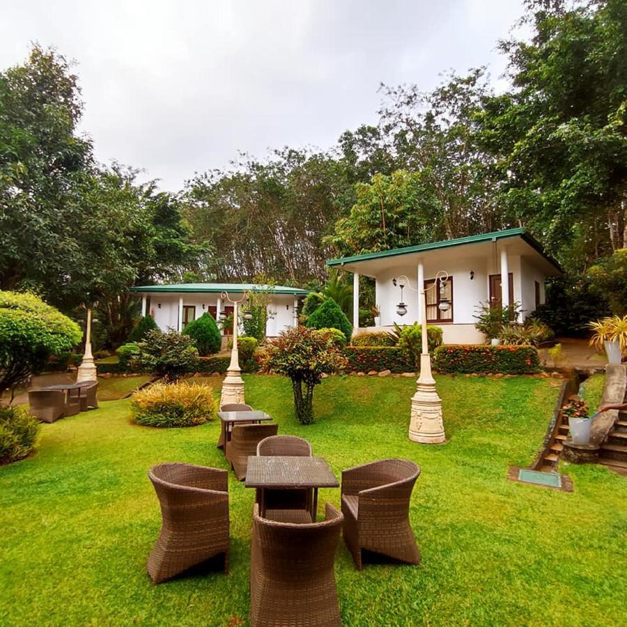 Seethawaka Regency Avissawella Exterior foto