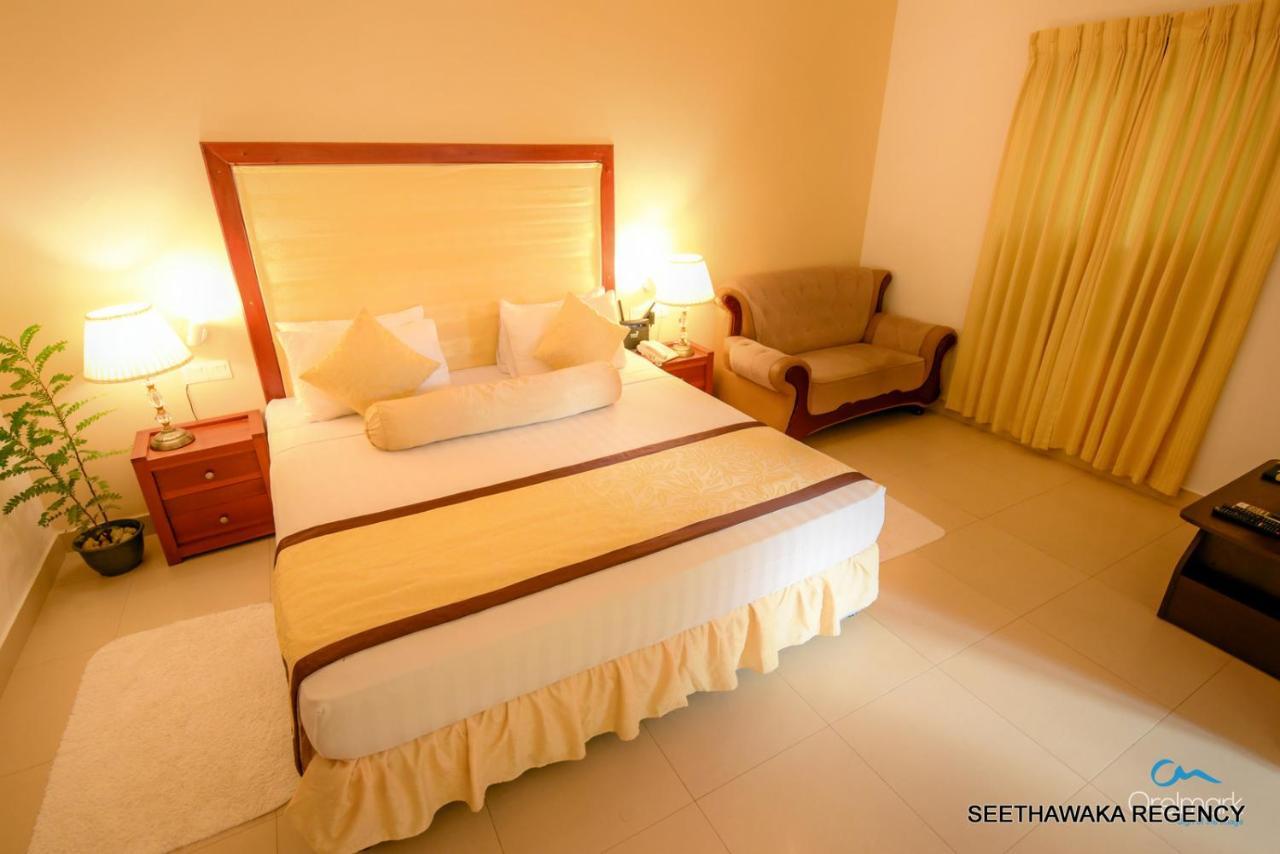 Seethawaka Regency Avissawella Exterior foto